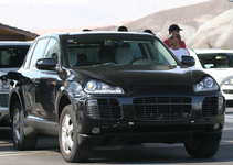 r porsche cayenne DƬ D 